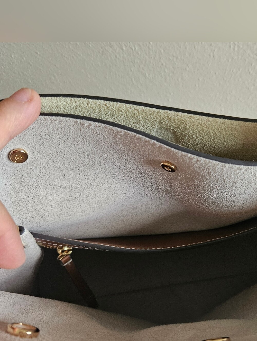 Small Lee Radziwill Double Bag. Aged Tan. Tory Burch. - Picture 11 of 13